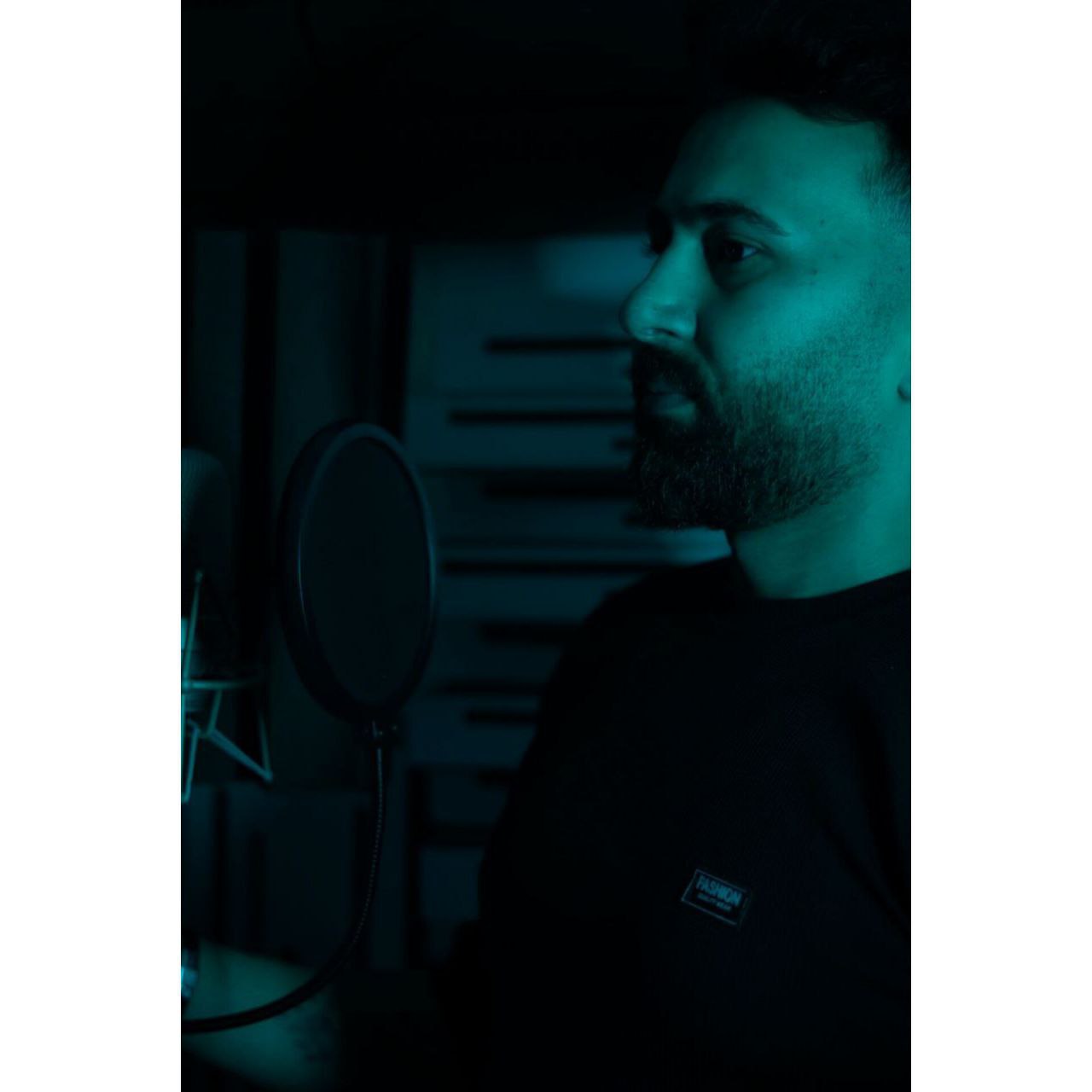 دانلود آهنگ جدید طهمورث حسینی به نام آسمان